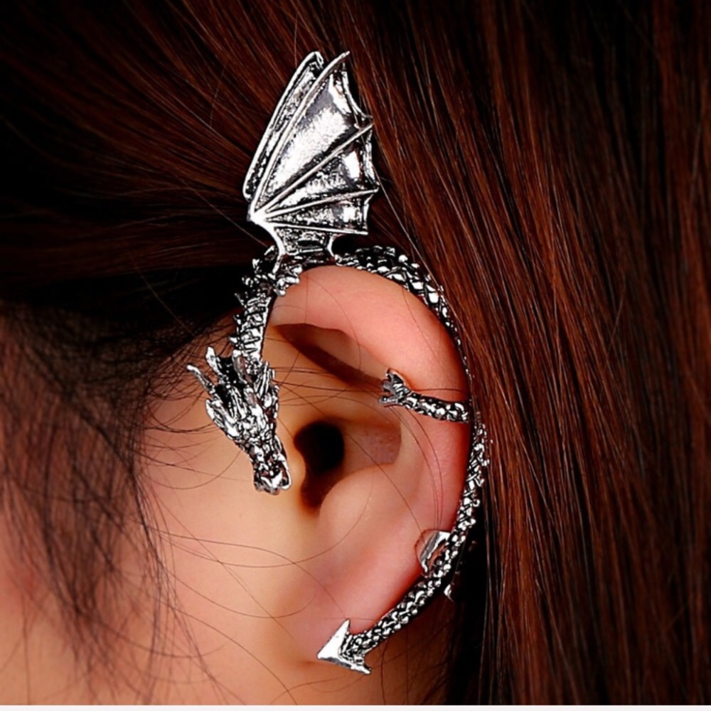 Game of Thrones Daenerys Targaryen Dragon Ear Cuff - Picture 6 of 6